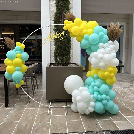 Balloon decoration