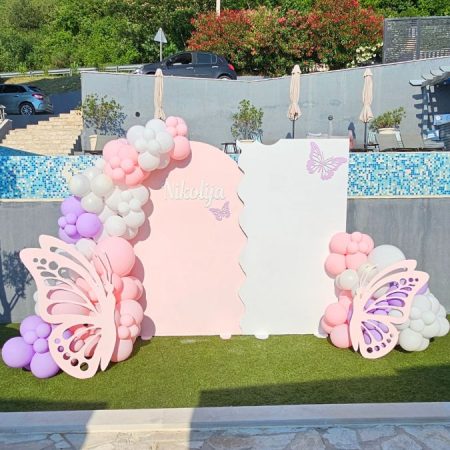 Balloon decoration