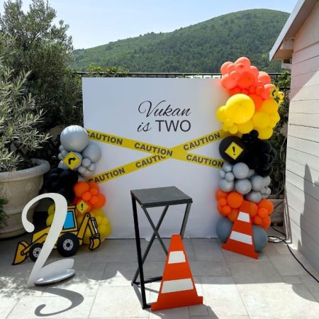 Balloon decoration