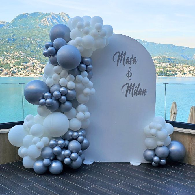 Balloon decoration